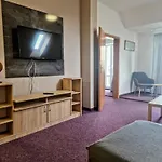 Family Maxim Hotel