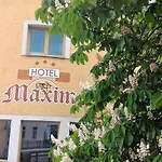 Szálloda Family Maxim
