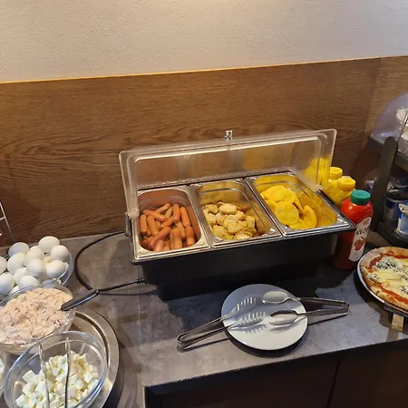 马克西姆家庭酒店 3* 贝龙