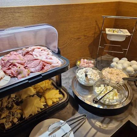 马克西姆家庭酒店 酒店 3*